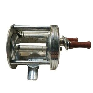 Montgomery Wards Sport King Vintage Model 22 Casting Reel Fishing Baitcast